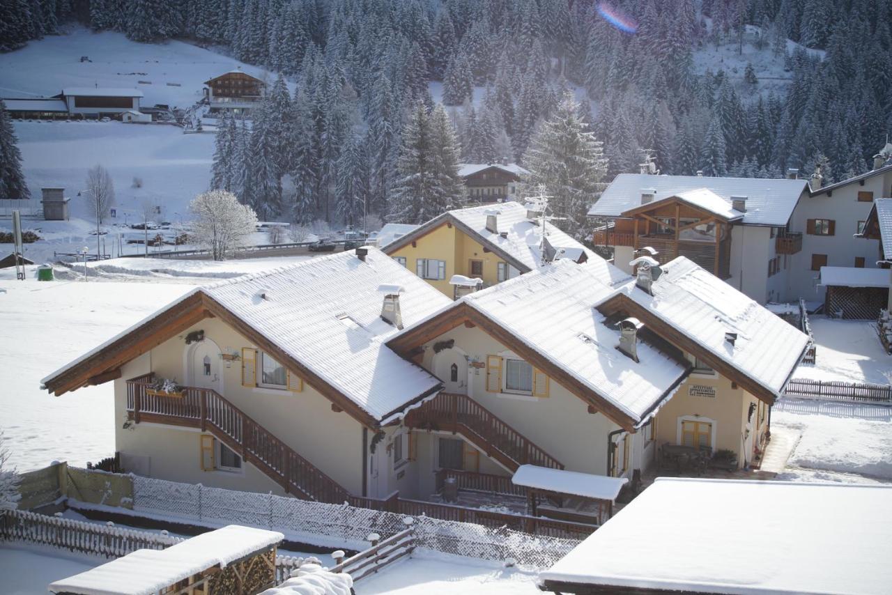 Residence Le Rose Pozza di Fassa Exteriör bild